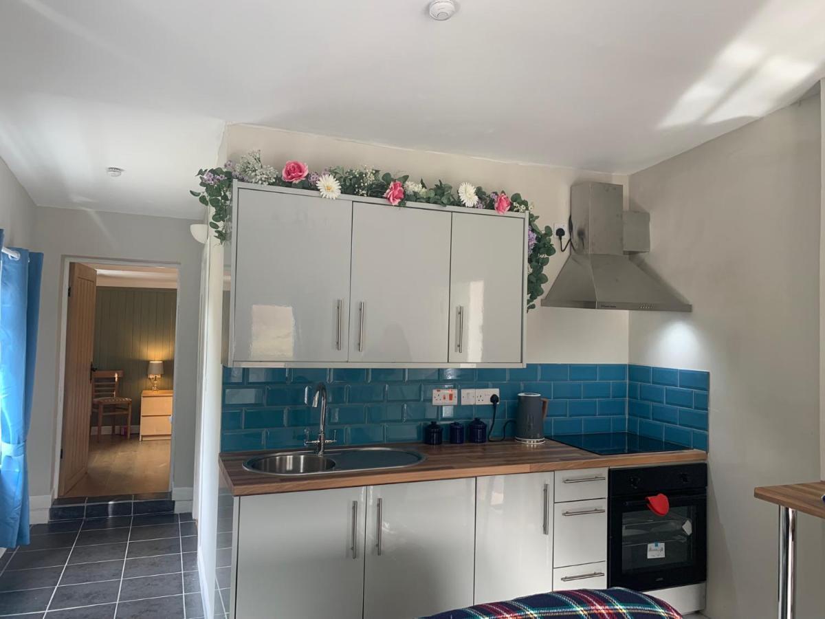 Beautiful One Bedroom Self Contained Annex Glenelg Buitenkant foto